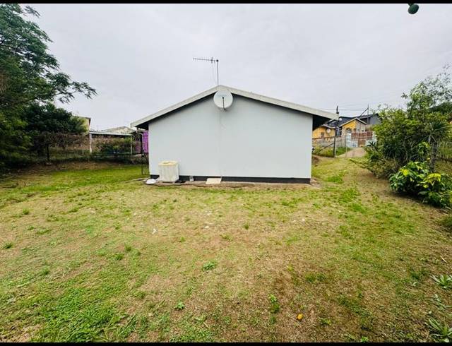 3 BEDROOM HOUSE FOR SALE IN KWAMASHU